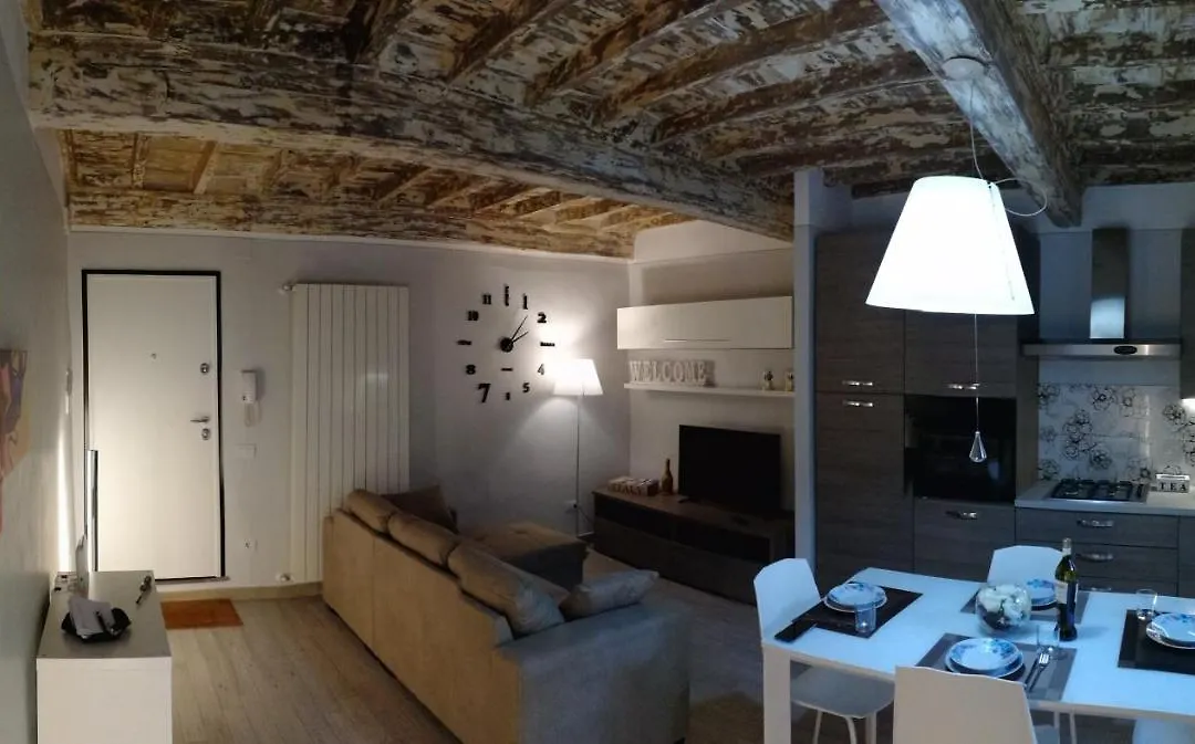 La Casa De Lazarina-1